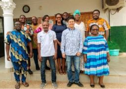 At Crossroads International, our volunteers are more than agents—they're catalysts for real change. We're spotlighting their stories of connection, resilience, and transformation across sub‑Saharan Africa. Explore how their journeys foster lasting impact for communities and themselves.